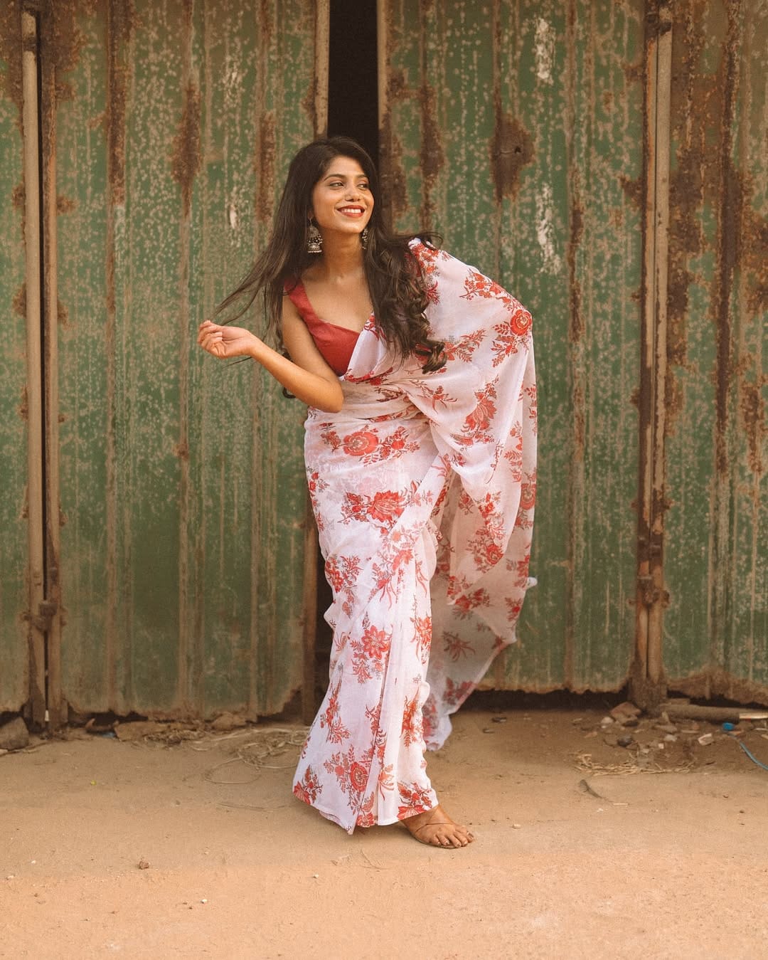 Radiancy One Minute Ready To Wear White Georgette Saree
