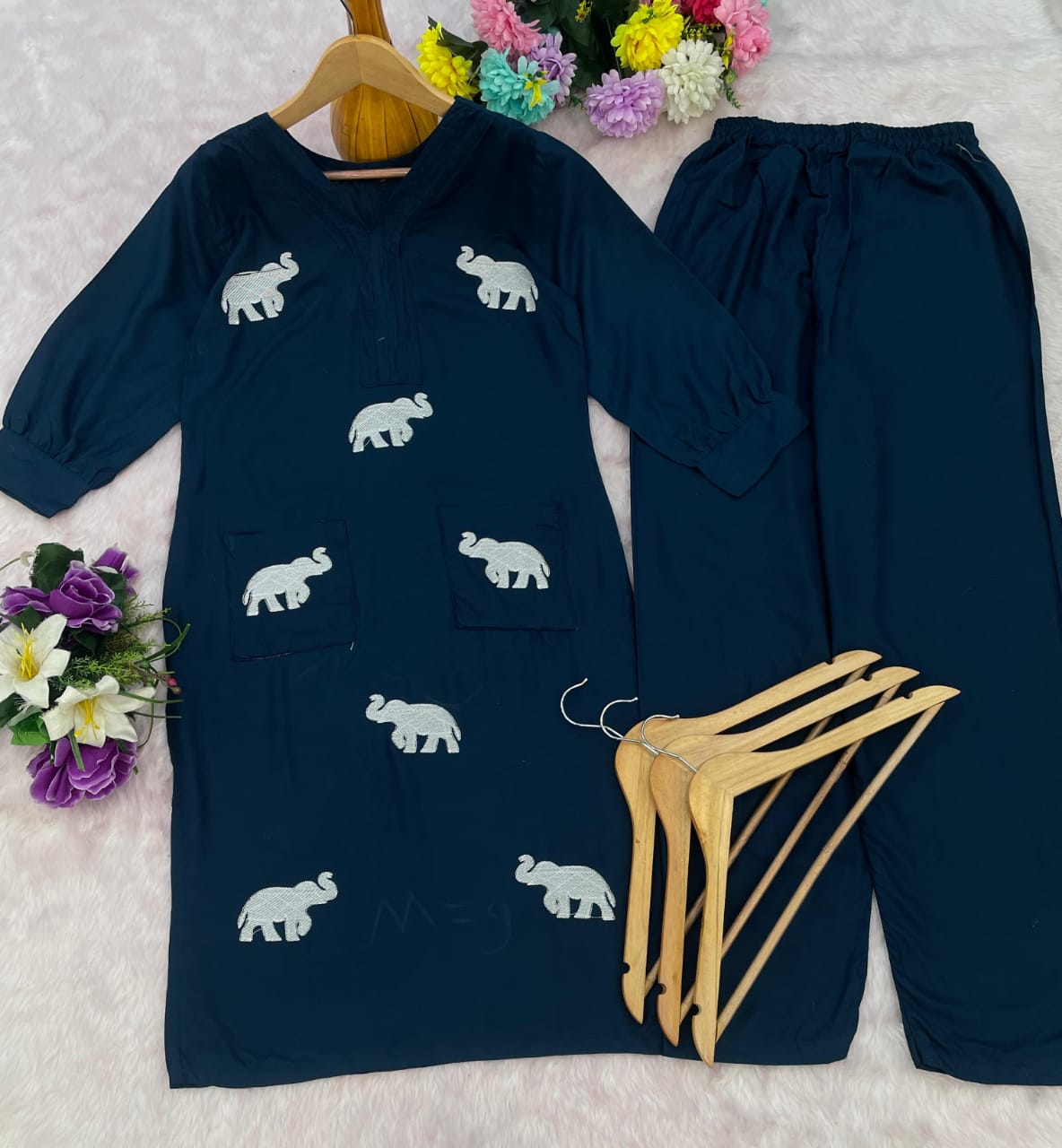 Effulgent Navy Blue Rayon Elephant Embroidered Kurta Set With Plazzo