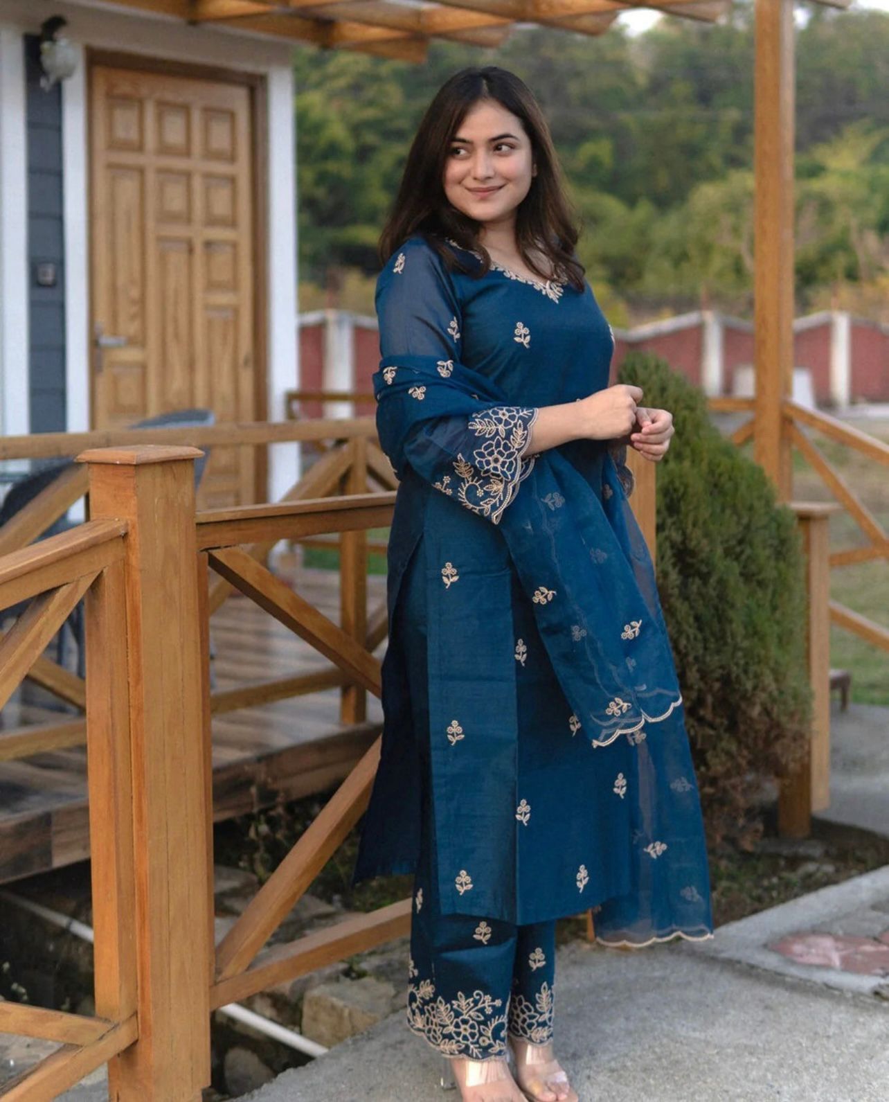 Tantalizing Navy Blue Roman Silk Embroidered Work Anarkali Suit Set