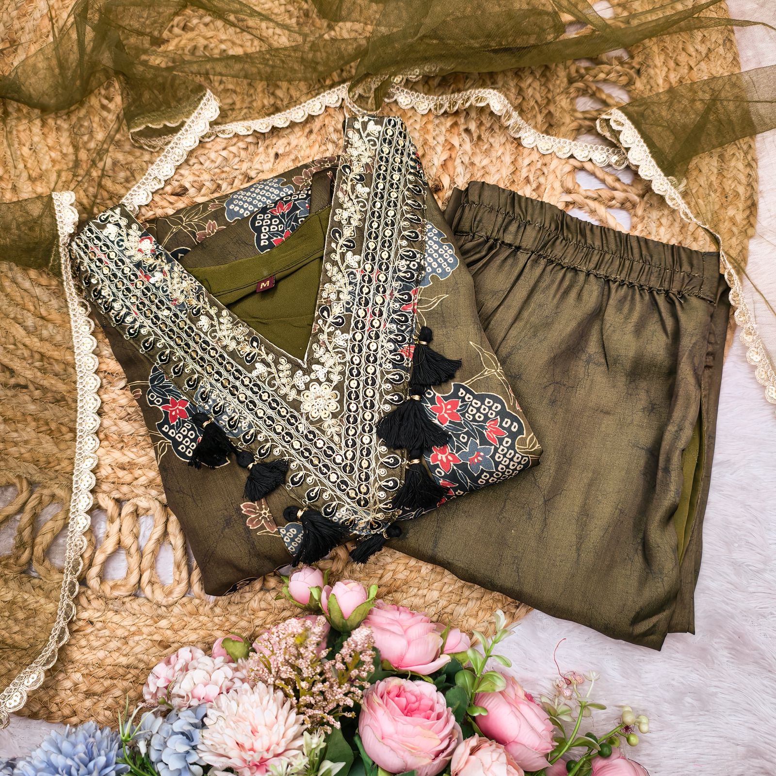 Mahendi Sartin Digital Print With Gota Patti Work Dupatta Suit Set