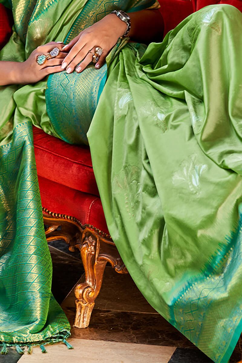 Roseberry Parrot Green Pure Banarasi Silk Weaving Saree