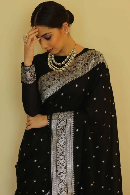 Fascinating Black Cotton Silk Weaving Saree
