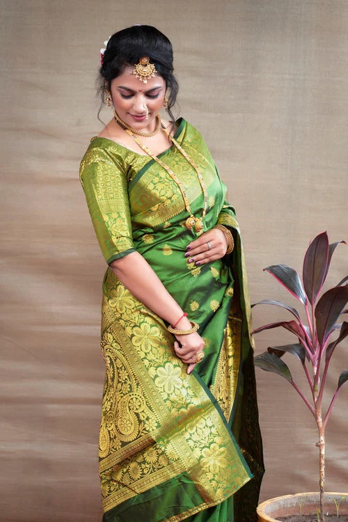 Desirable Green Soft Banarasi Silk Weaving Saree